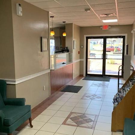 Econo Lodge Inn & Suites Denver Екстериор снимка