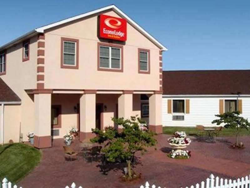 Econo Lodge Inn & Suites Denver Екстериор снимка